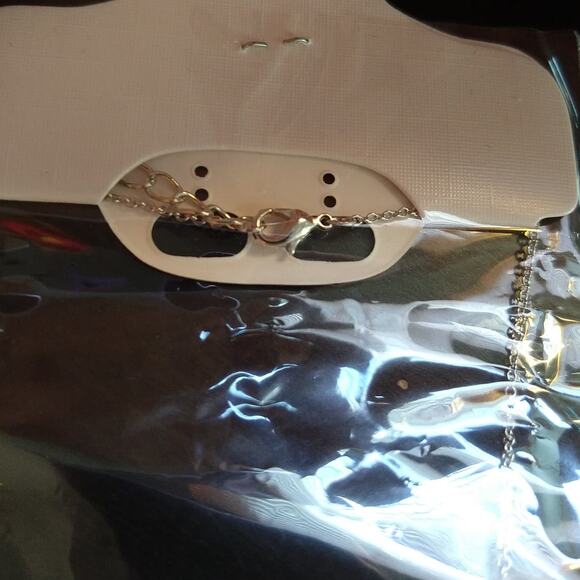 🔥SALE🔥 Crystal Silver Hearts Necklace 18k white gold plated pave glass gems - Picture 6 of 6